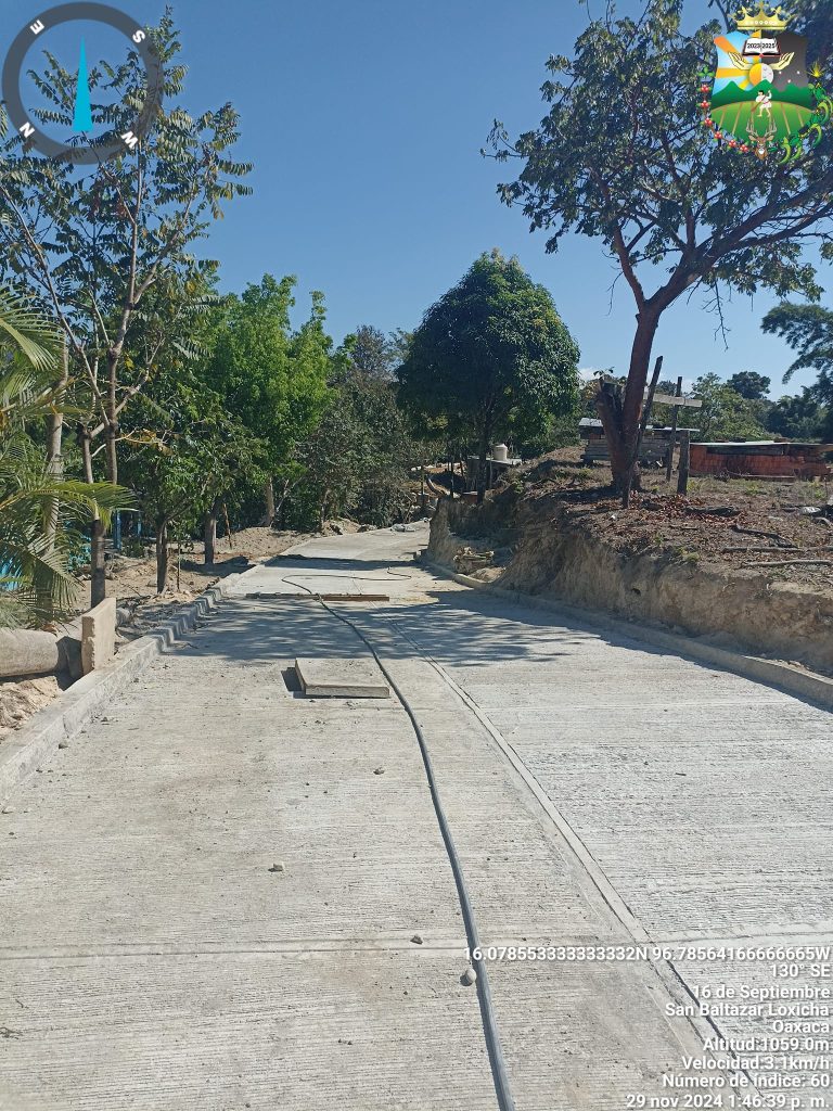 Supervisan avances en la pavimentación de la calle 16 de Septiembre