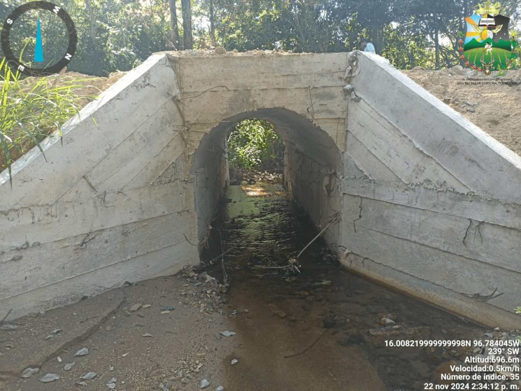 Construcción de Puente Vehicular en la localidad EL OCOTE.