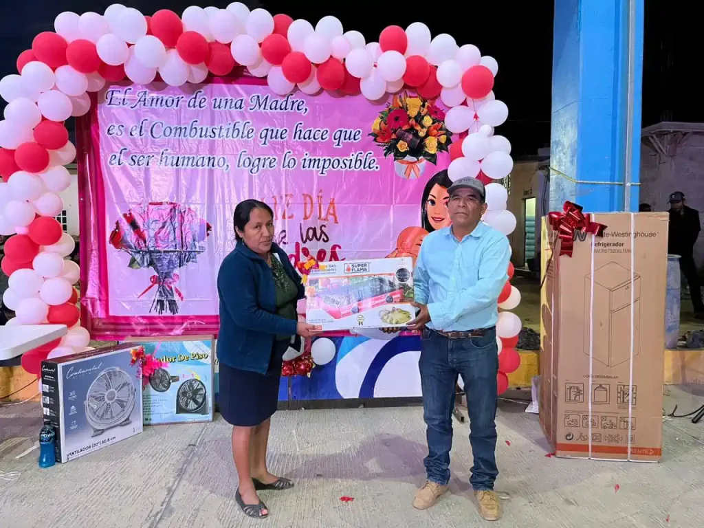 San Baltazar Loxicha celebra a lo grande el Día de las Madres 2025