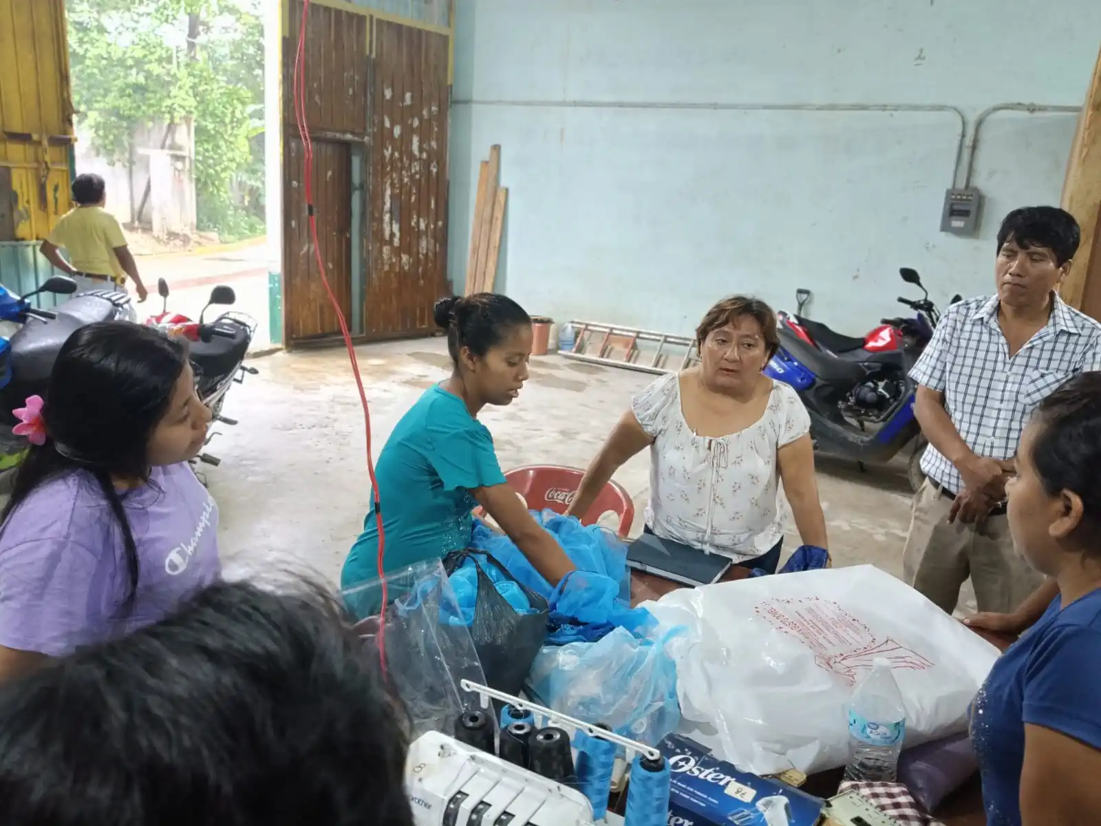 Supervisión y evaluación de actividades de la Misión Cultural Rural 20 en San Baltazar Loxicha