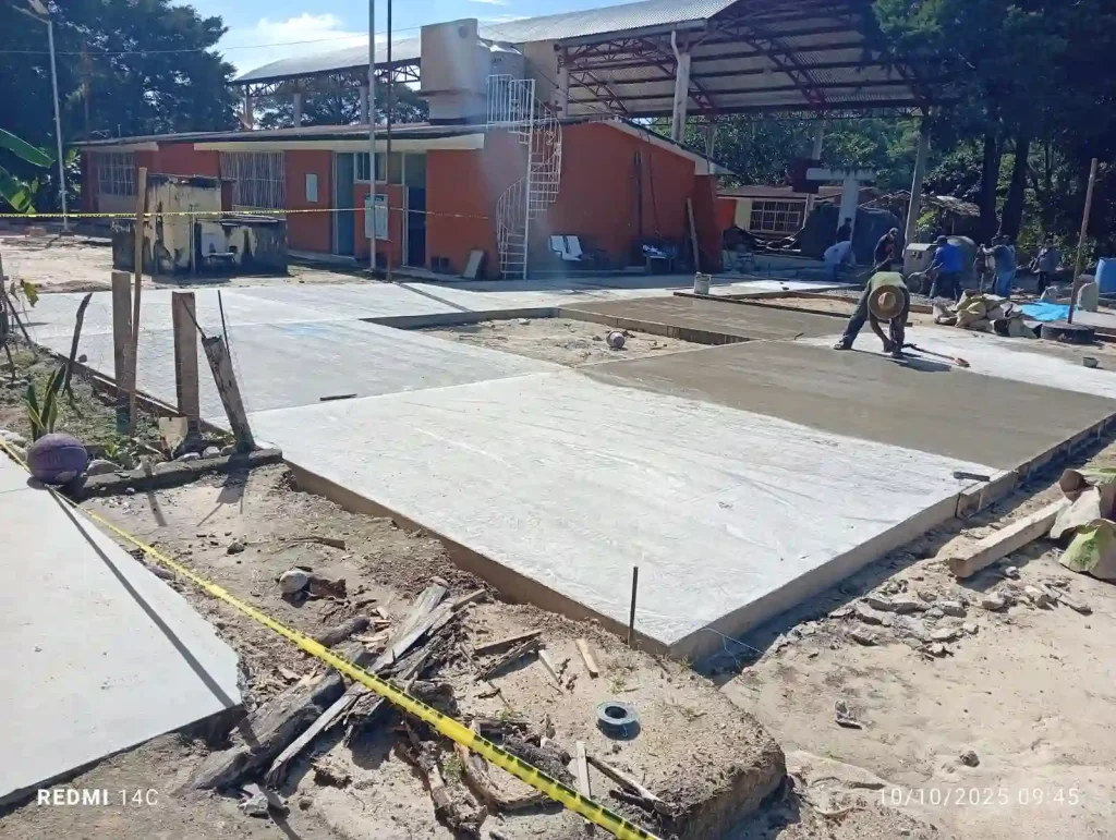 Rehabilitación de la Cancha Deportiva de la Escuela Telesecundaria en San Baltazar Loxicha