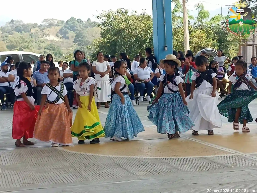 San Baltazar Loxicha conmemora el CXV Aniversario de la Revolución Mexicana