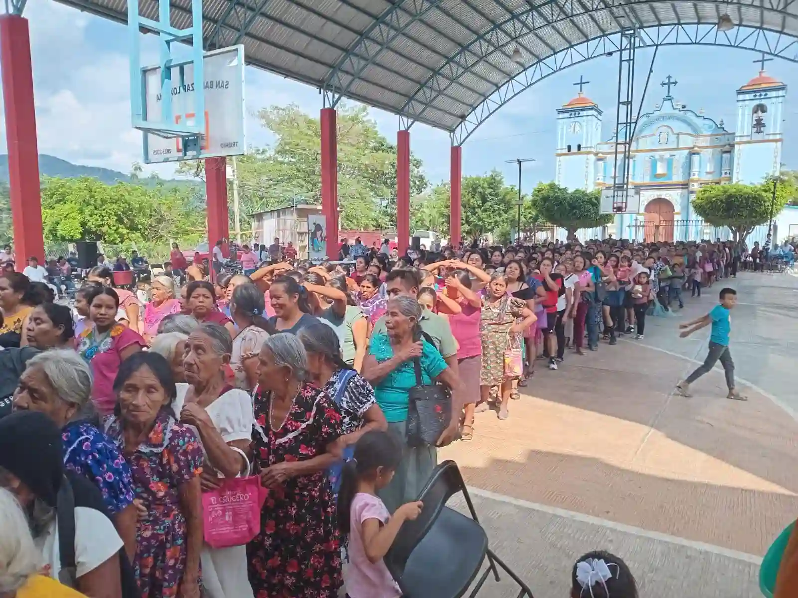 Así celebramos a las madrecitas de San Baltazar Loxicha